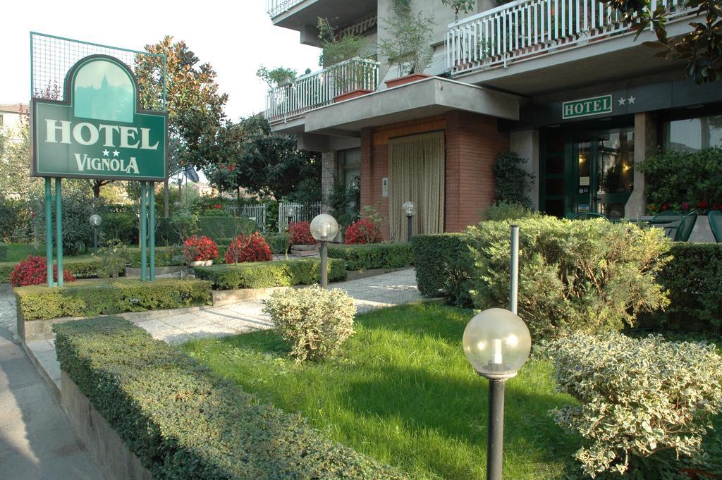 Hotel Vignola Assis Exterior foto